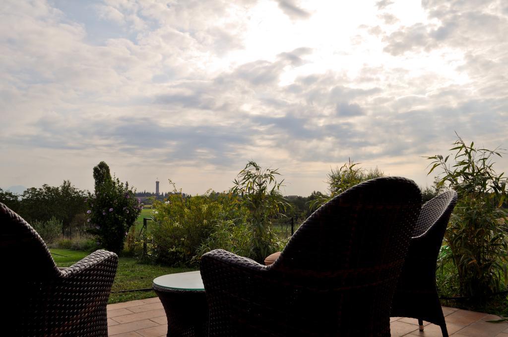 Monte Maino Bed & Breakfast Desenzano del Garda Cameră foto